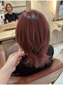 ピンクベージュ