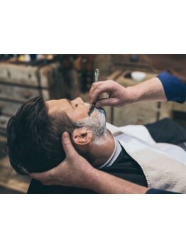 男性の身だしなみはお任せ下さい！ヘアスタイルからシェービングまでトータルでサポートします！