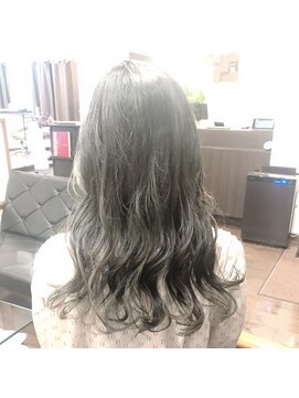 アイリス ヘアデザイン(IRIS HAIR DESIGN) カット カラー