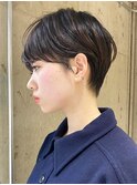 マッシュショート くびれヘア 前髪あり 耳かけ 絶壁解消ヘア