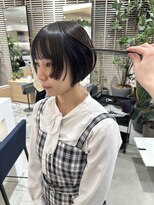 ステアケース 武蔵小杉店(stair:case) 大人かわいい黒髪インナーカラーネイビーブルー耳かけショート