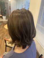 アッシュ アーティスティック スタジオ オブ ヘア(Ash artistic studio of hair)&nbsp;ミディアム×ハイライト