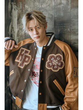 リトバイプティパ(Lit by petit-pas) メンズバレイヤージュ/センターパート/フェザーパーマ/