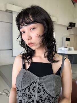 トゥコ(tuco) 黒髪 パーマ ミディアム ウルフ