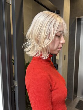 ソル 栄矢場町(SOL) ホワイトブロンド/ブロンド