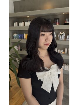 リトバイプティパ(Lit by petit-pas) 艶カラー