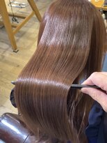 ヴァンクシー バイ ルナ(VANKCY by Luna) クラゲヘアー オリーブグレー 小顔 ココアベージュ 黒髪 登戸