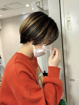 ヌーヴェル(nouvelle) ハンサムショート×アンブレラカラー