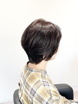 ストフ(stof) 大人ショート/前上がりショート/ひし形ショート