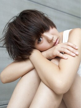 ギャラリーナナヨンナナ(GALLERY747)の写真/【六甲道駅徒歩7分/月曜もOPEN】経験豊富なスタイリストが丁寧なカウンセリングで"似合う"をご提供。