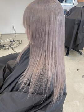 クオン 伊勢崎(QUON.) ホワイトグレージュ