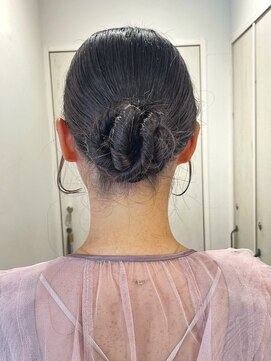 ガーデンヨコハマ(GARDEN YOKOHAMA) 【チバ】ヘアセット　タイトアレンジ　シニヨン　ベビーバング