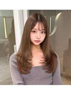 クム(kumu) レイヤーカット /縮毛矯正/前髪/顔周り/名古屋/栄/韓国サロン