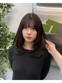 オリーブカラーレイヤーカットミディアムレイヤーブリーチなし
