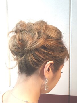 ルーファス 恵比寿 渋谷(Ruufus) 外人風ラフアレンジ