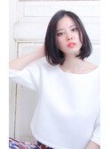 切りっぱなしのワンレングレージュボブ　ミディアム