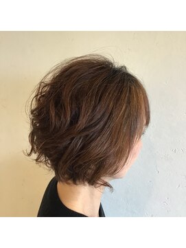 ラウラコア(RauRa+KOA) 大人ボブ