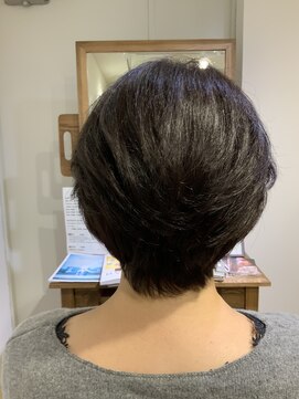 ユーネリー(U-NERY) ショートレイヤースタイル