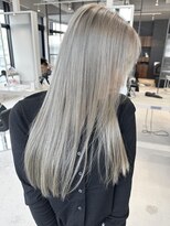 リア 近鉄八尾店(Lia)&nbsp;ホワイトシルバー