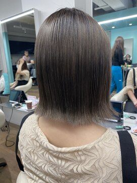 リーホリエ(Lee Horie) 【高木】アッシュ+グレー+ブラウン=いい色◎