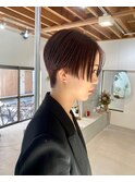 前下がりハンサムショート