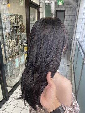 ヌーベルバレ(Nouvelle Vallee) 韓国人風巻き髪/グレーカラー/ヨシンモリ/暗染/グレージュ
