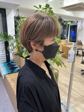 オーシャン(Ocean) 【Ocean Hair&Life 田中愛梨】ハイトーン×ベリーショート