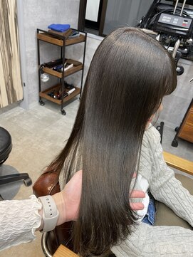 ナチュラル グロー 仙台駅前店(Natural grow) ツヤ感たっぷり!グレージュカラー