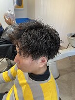 アメラボ(AmeLab)&nbsp;前髪上げたい人必見！サイドパート×ツイストスパイラルパーマ