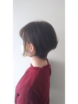 ケイズプラス(K's PLUS) イヤリングカラー×ショートヘア