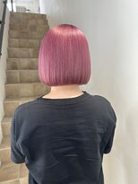 バズ(BUZZ) ぴんくボブ★秋山