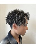 ツイストスパイラルパーマ&ホワイトハイライト