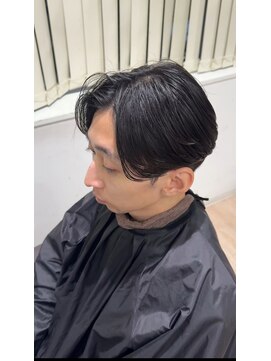 エクシア 西梅田店(EXCIA) 曲がる縮毛矯正でセンターパート