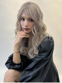 グレージュ×レイヤーカット