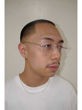 ルックグッドストア(LOOK GOOD STORE) メンズカットバズボウズスキンフェード