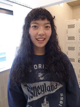 アンフェインド02(UNFEIGNED 02) 黒髪カタログ/ハードスパイラルパーマ/オリーブグレー/伏見/栄