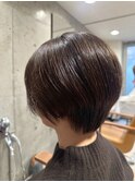 小顔大人可愛いショートボブ似合わせカット×ナチュラルブラウン