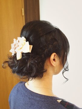 ヘアサロン チル(chill) 【Chill/本厚木】ヘアセット あみこみ センターアップ(低め)