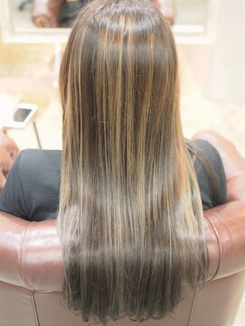 コニ(Coni) ハイライト×アッシュ