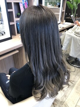 ディーボーイ 健軍店(D-BOY) アッシュベージュ