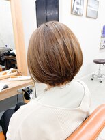 ユッカ エルア 武庫之荘南口(YUCCA elua)&nbsp;エルア角床前下がりショートボブ