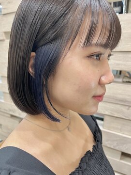 テテ(TETE) インナーカラーxネイビーブルー