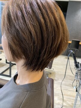 トレ(tre.) 甲子園口/髪質改善/ショート/ハイライト/酸性ストレート