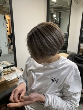 ラフ 難波店(LAFF) #ショコラアッシュ#ヘルシースタイル#ふんわりカール