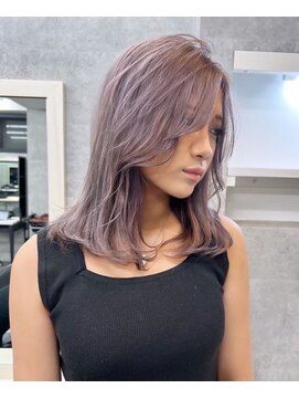 テイス 新宿(TACE) ラベンダーシルバー[ネビージュ/黒髪/小顔/新宿]