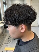 フゥ 宇都宮(FeU)&nbsp;波巻きパーマメンズパーマメンズヘアツーブロックツイストパーマ