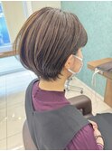おさまる耳掛けショートボブ