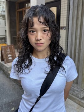 エヴリンアンドペイジ(Evelyn&paige) くるくるパーマ/レイヤーパーマ【神戸元町/水原】