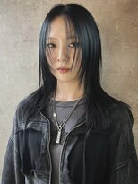 イル(iLe.)&nbsp;レイヤーカット/ウルフ/ホワイトブロンド/外ハネボブ/美髪