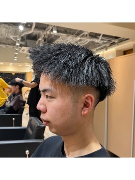 ルースト 渋谷店(ROOST) MEN’S HAIR/波巻ツイストスパイラル/フェザーパーマ/渋谷美容院